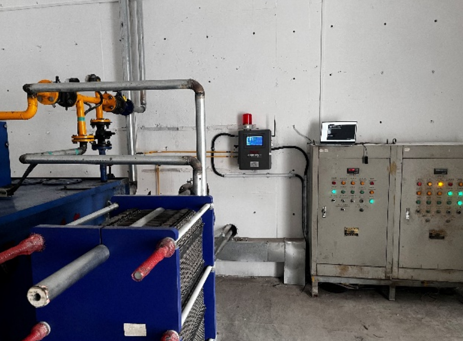 水泥建材行業應用案例：新疆中材回轉窯減速機稀油站在線監測系統