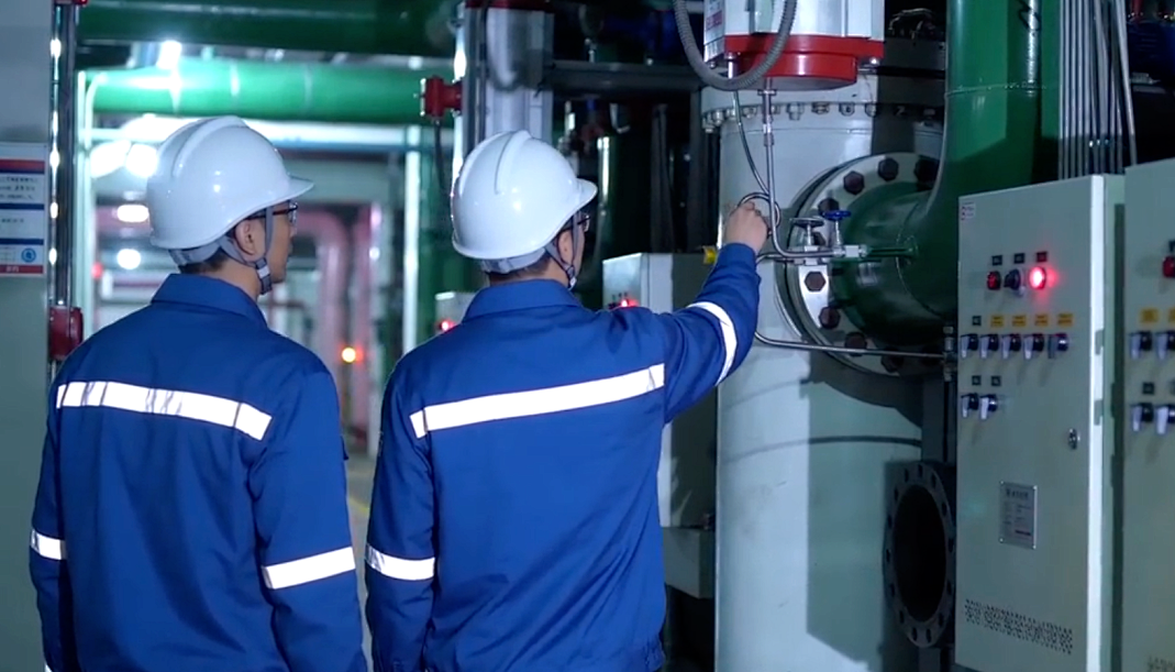 油液在線監(jiān)測系統(tǒng)如何賦能電廠超臨界汽輪機(jī)實現(xiàn)智能運(yùn)維與低碳降本